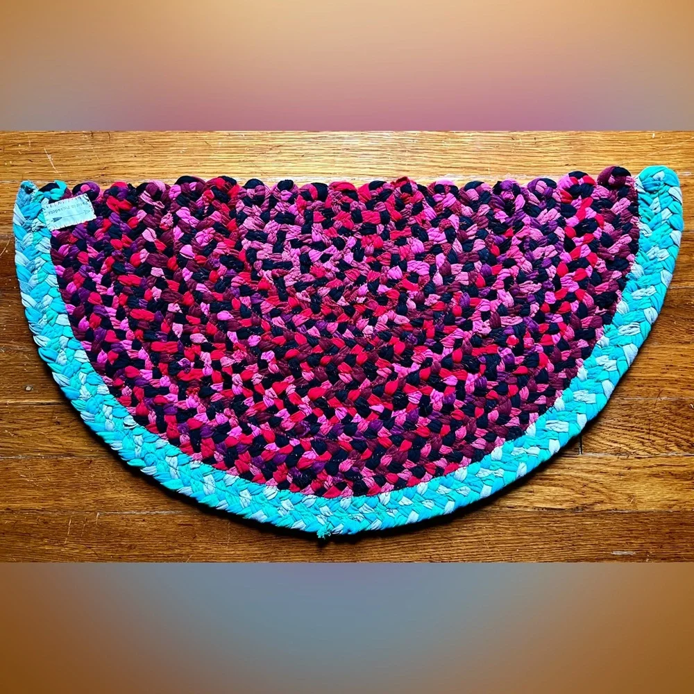 🍉Watermelon Handbraided Rug🍉 - Picture 11 of 16